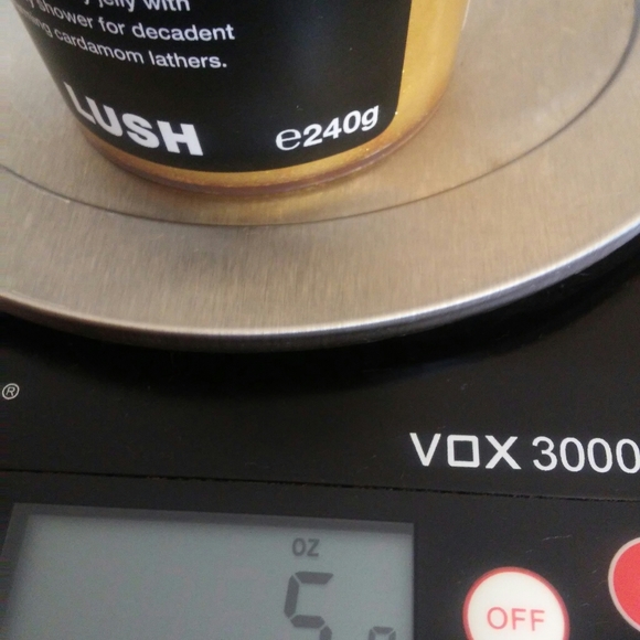 Bundle of Lush (*On Hold*) - Picture 8 of 8